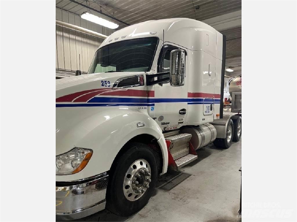 Kenworth T680 牵引车