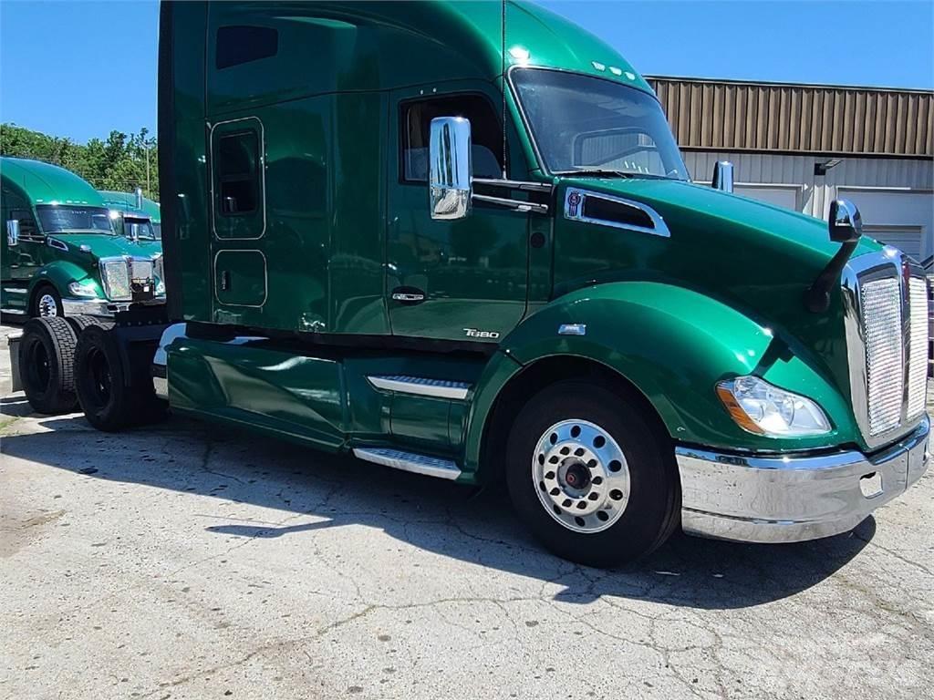 Kenworth T680 牵引车