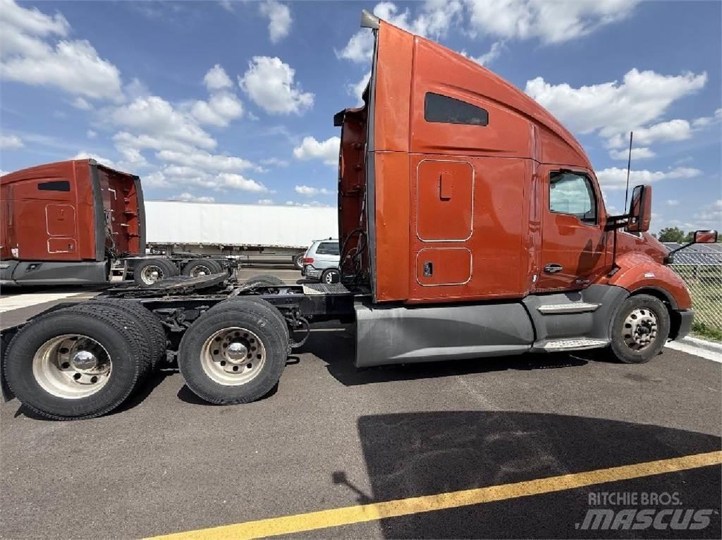Kenworth T680 牵引车