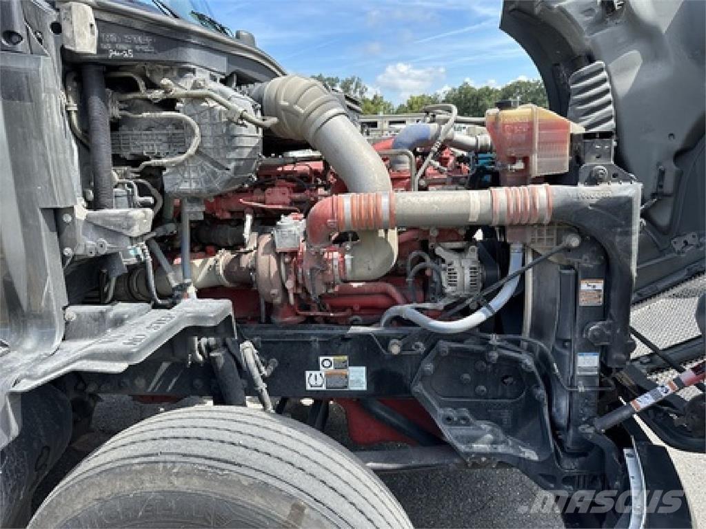 Kenworth T680 牵引车