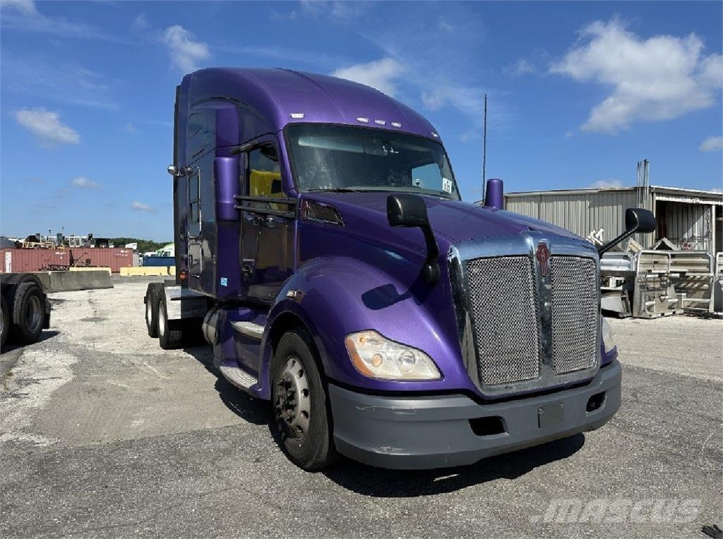 Kenworth T680 牵引车