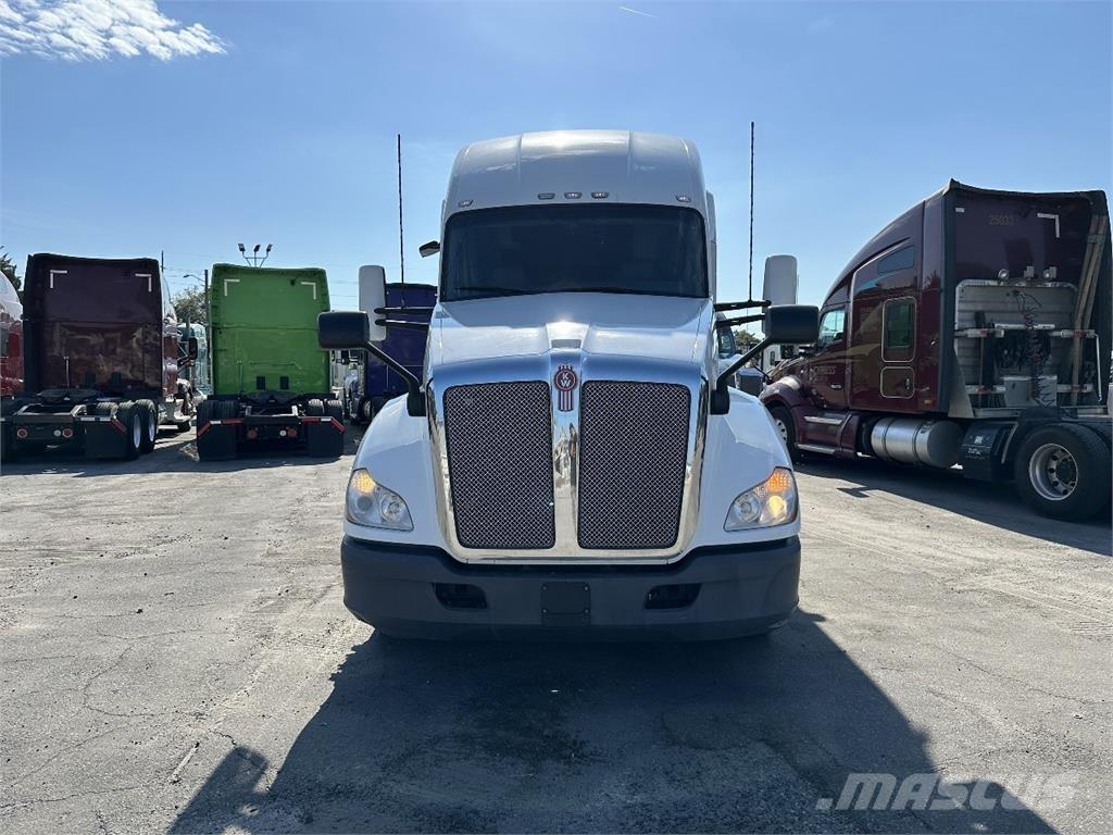 Kenworth T680 牵引车