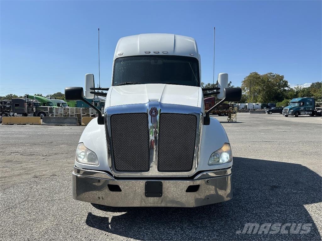 Kenworth T680 牵引车