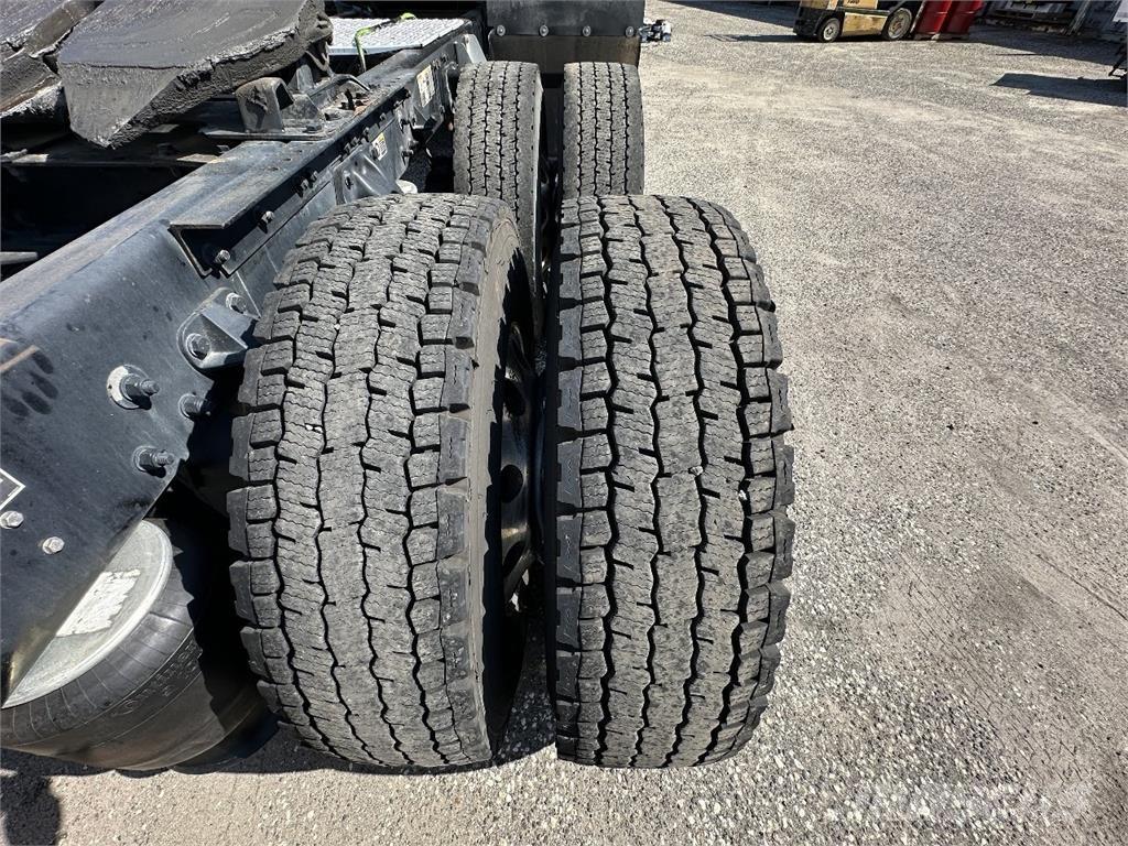 Kenworth T680 牵引车