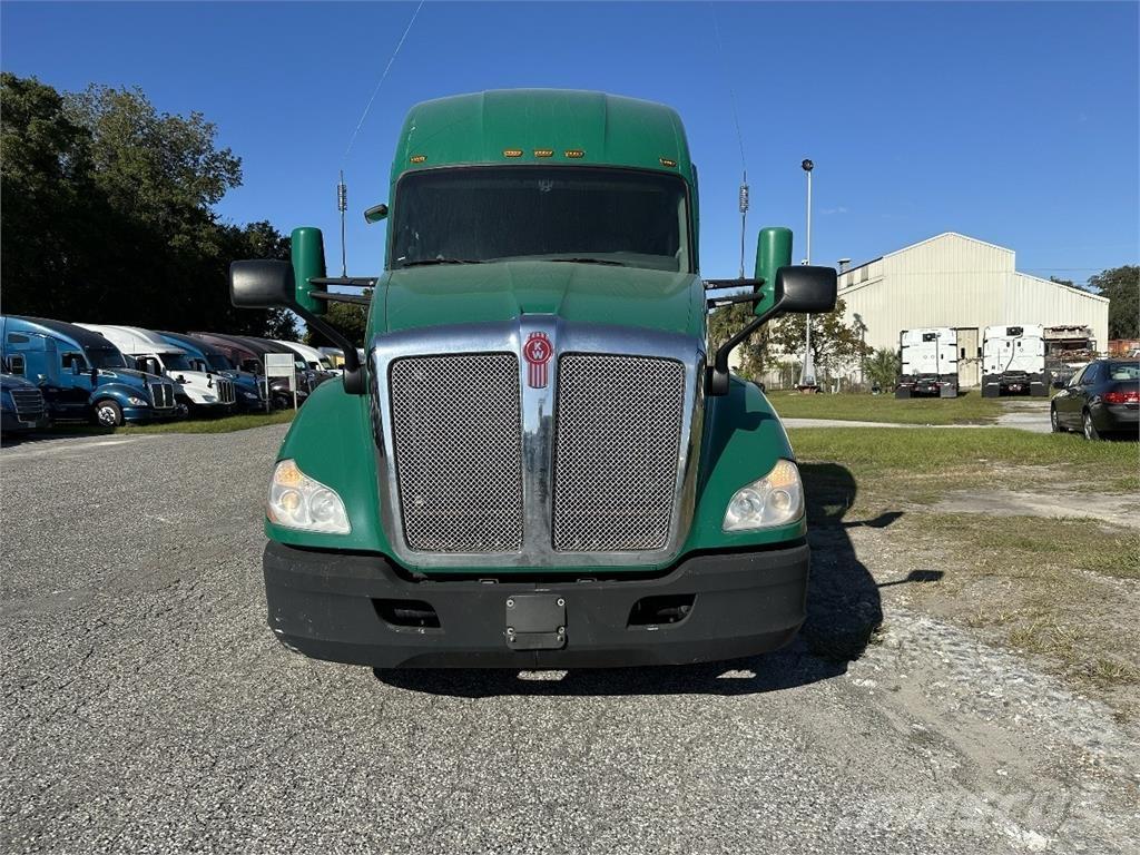 Kenworth T680 牵引车