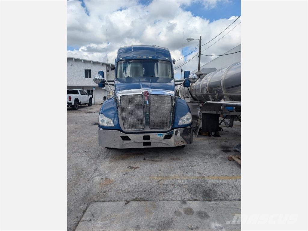 Kenworth T680 牵引车
