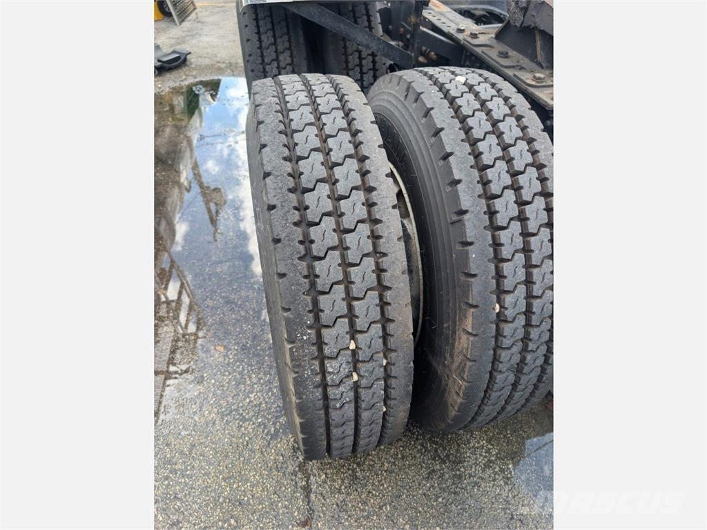 Kenworth T680 牵引车