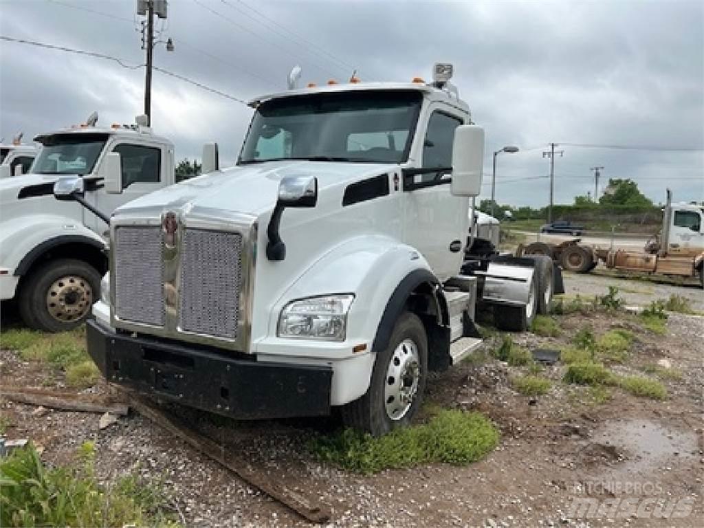 Kenworth T880 牵引车