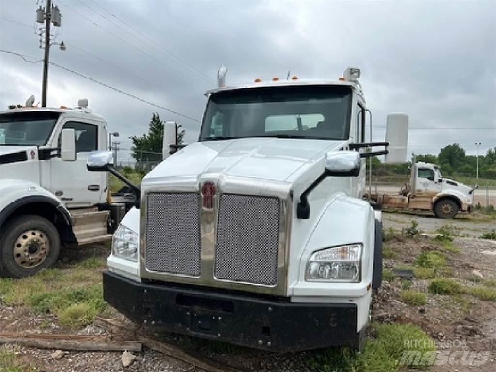 Kenworth T880 牵引车