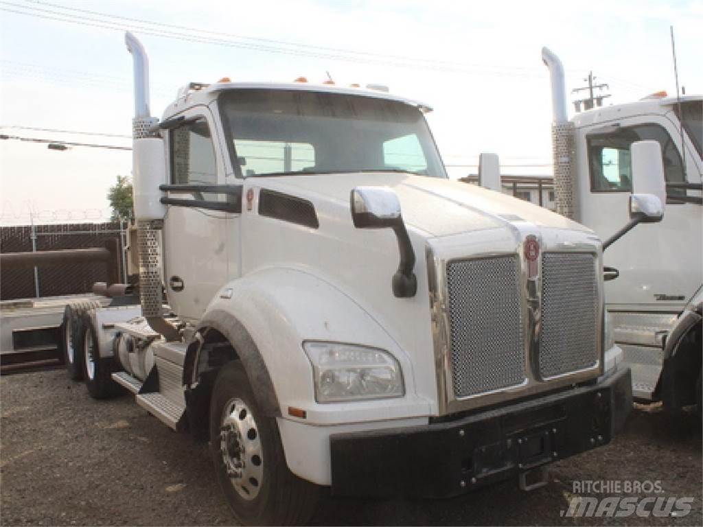 Kenworth T880 牵引车