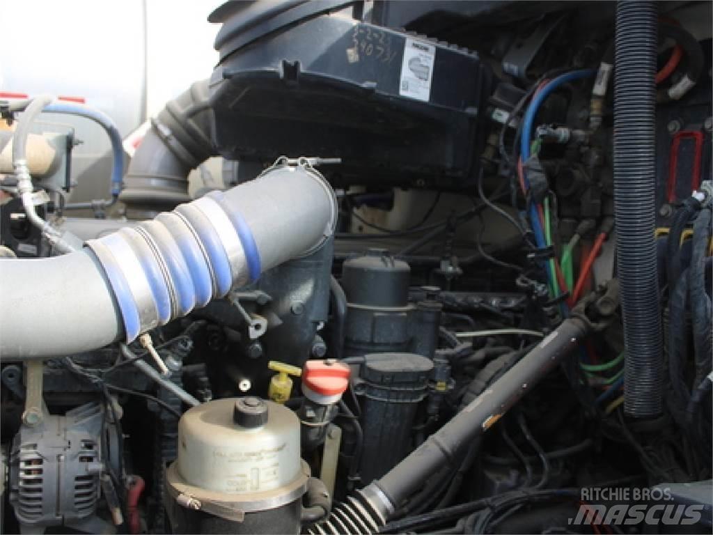 Kenworth T880 牵引车