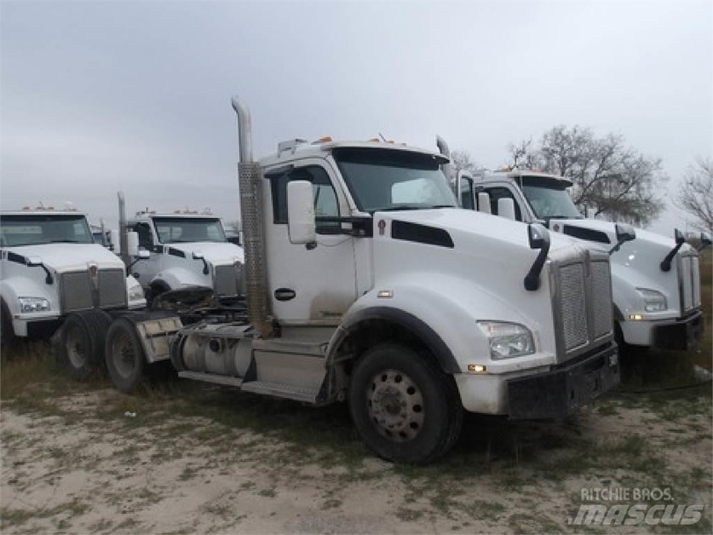 Kenworth T880 牵引车