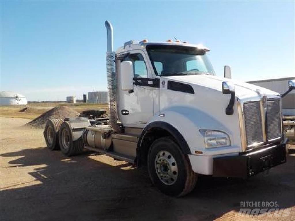 Kenworth T880 牵引车