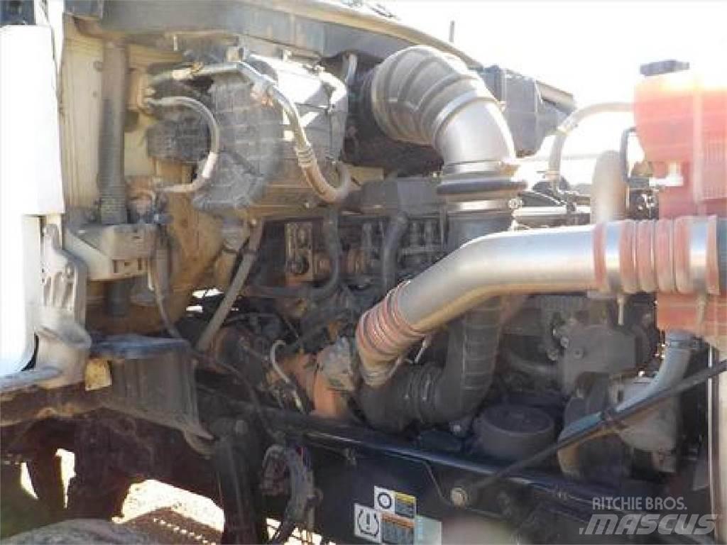 Kenworth T880 牵引车