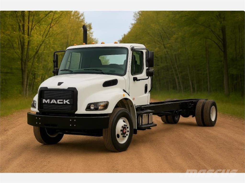 Mack MD6 平板车