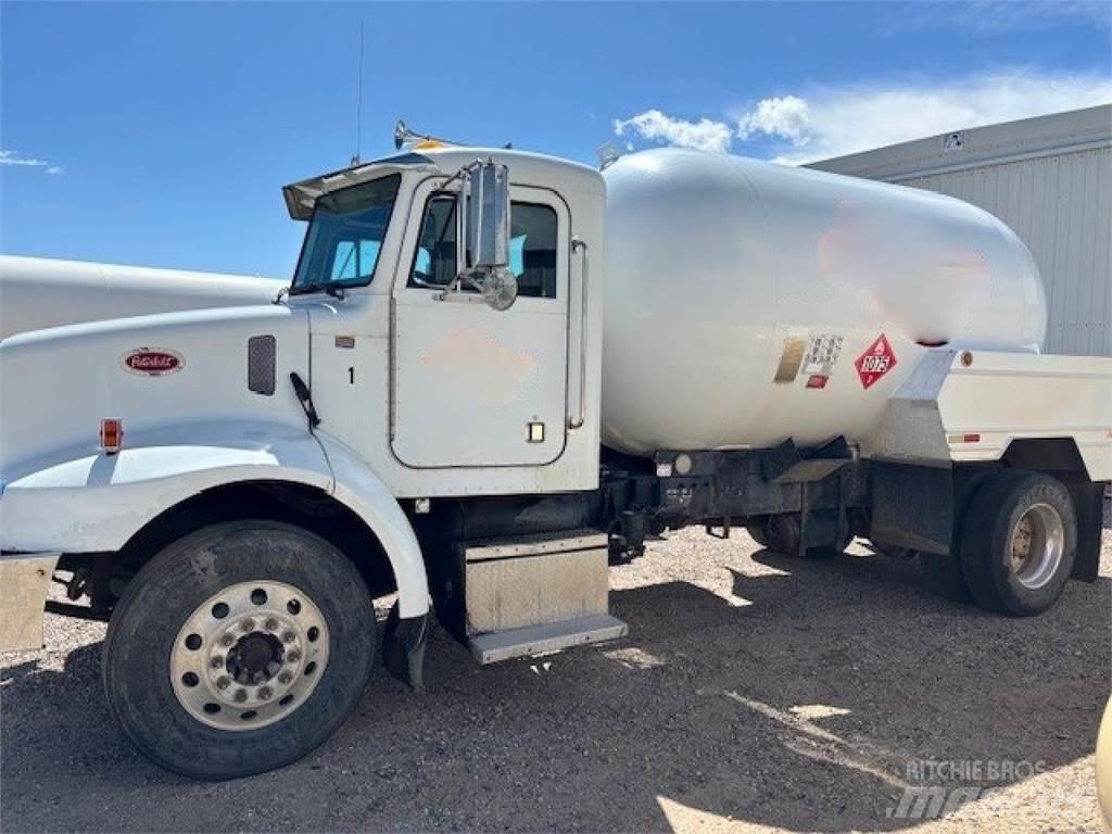 Peterbilt 330 其他货车