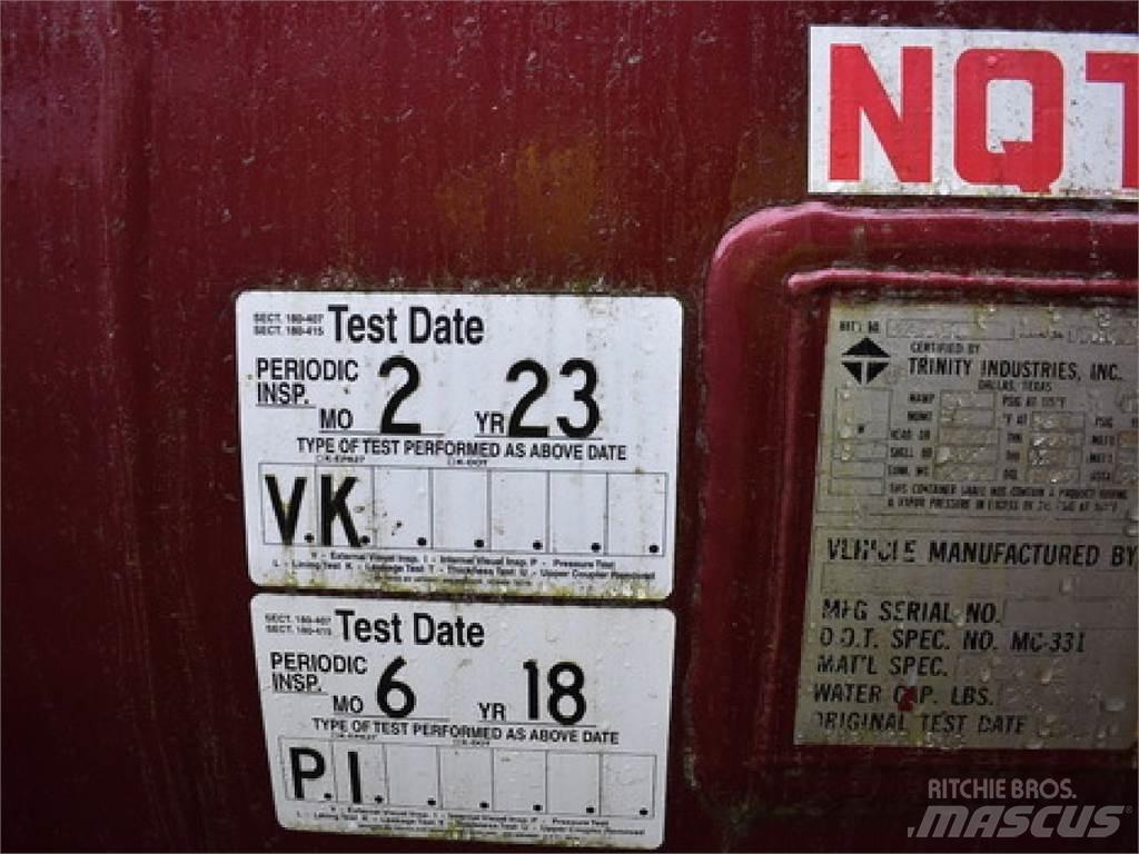 Peterbilt 335 其他货车