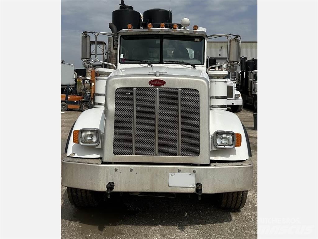 Peterbilt 367 其他货车