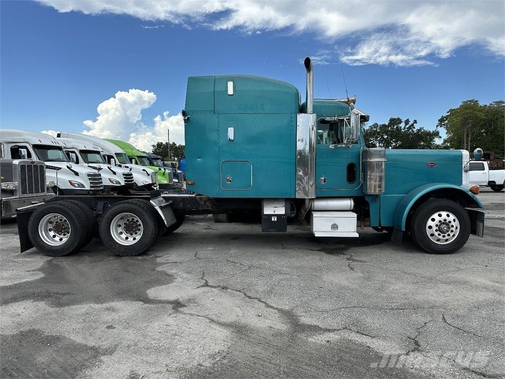 Peterbilt 379 牵引车