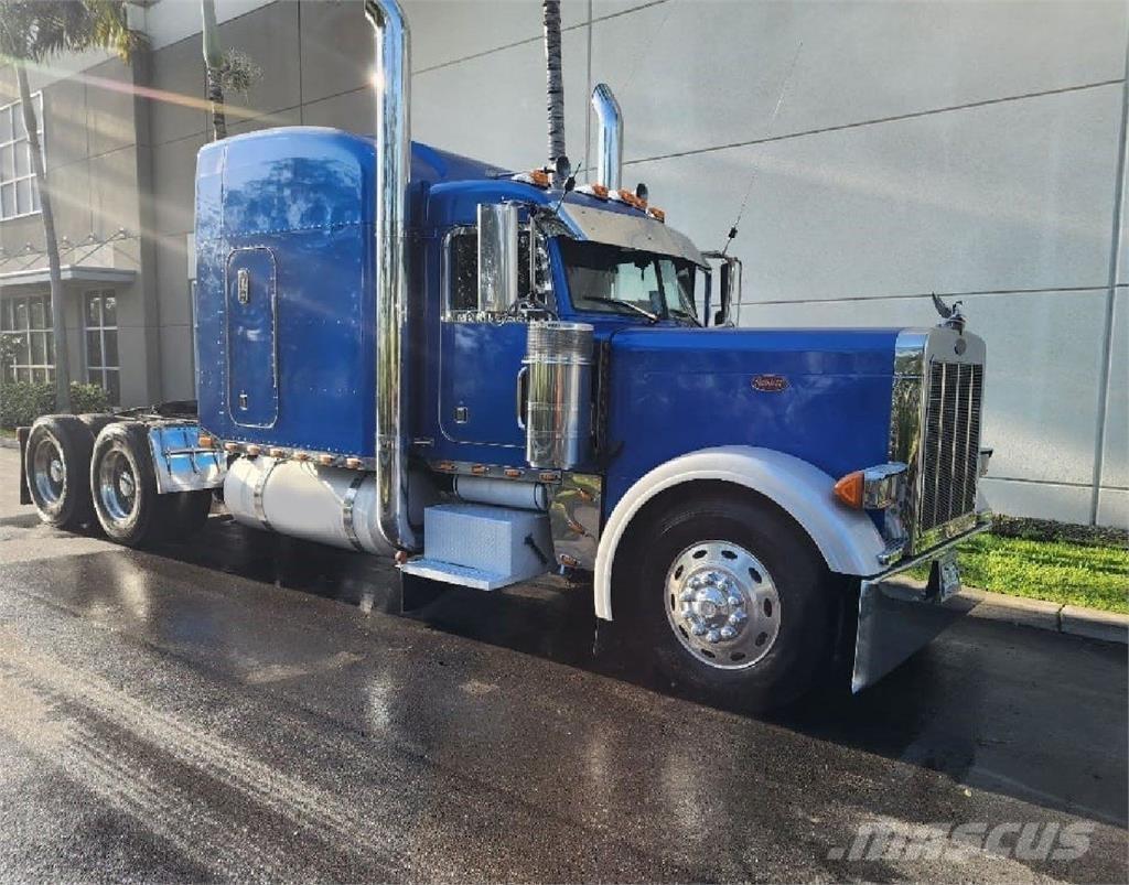 Peterbilt 379EXHD 牵引车