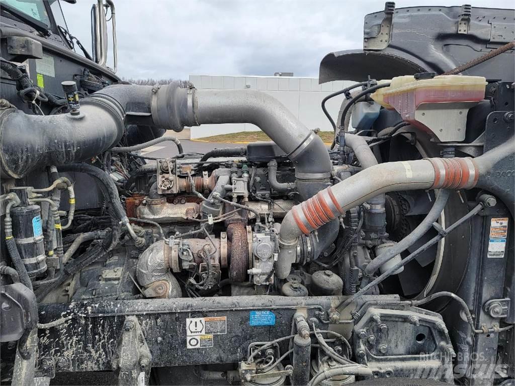 Peterbilt 389 牵引车