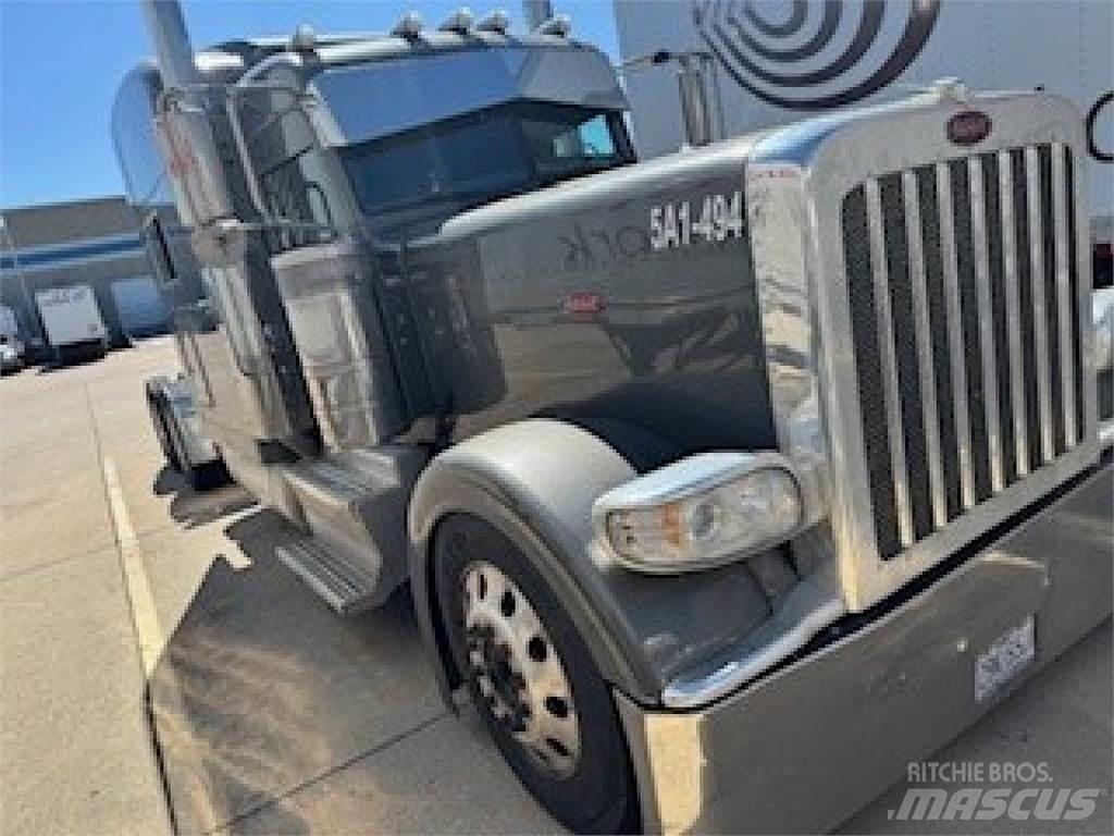 Peterbilt 389 牵引车