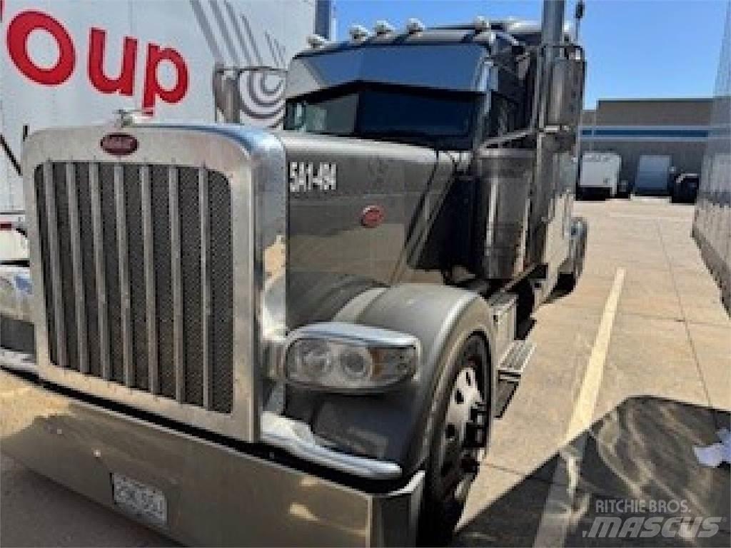 Peterbilt 389 牵引车