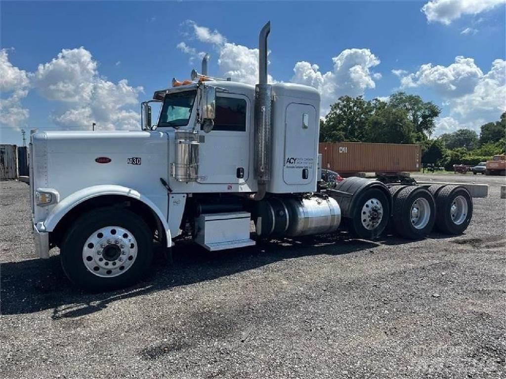 Peterbilt 389 牵引车