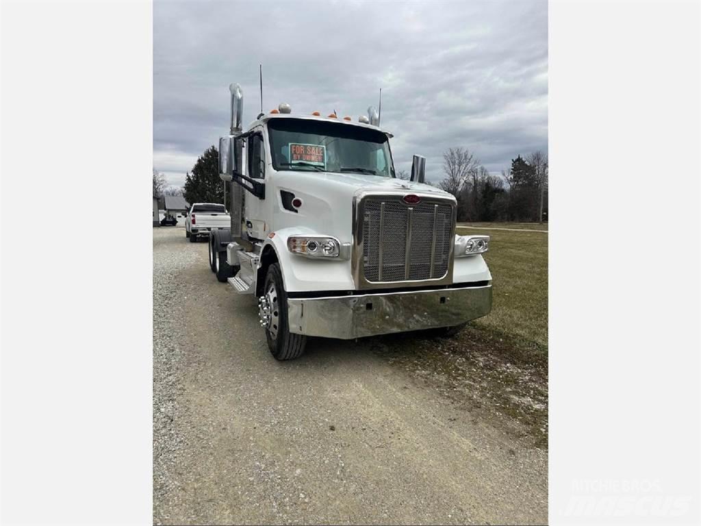 Peterbilt 567 牵引车
