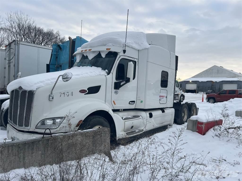Peterbilt 579 牵引车