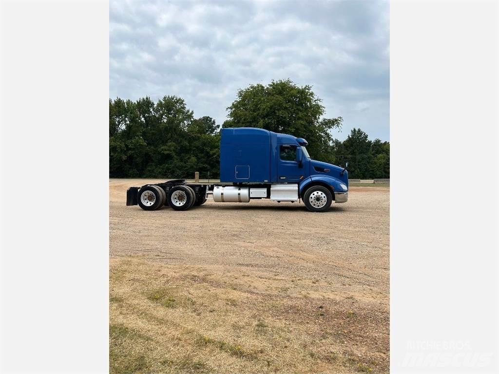 Peterbilt 579 牵引车