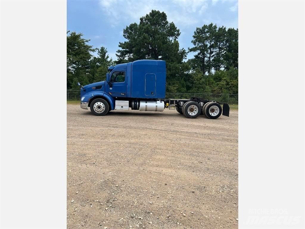 Peterbilt 579 牵引车