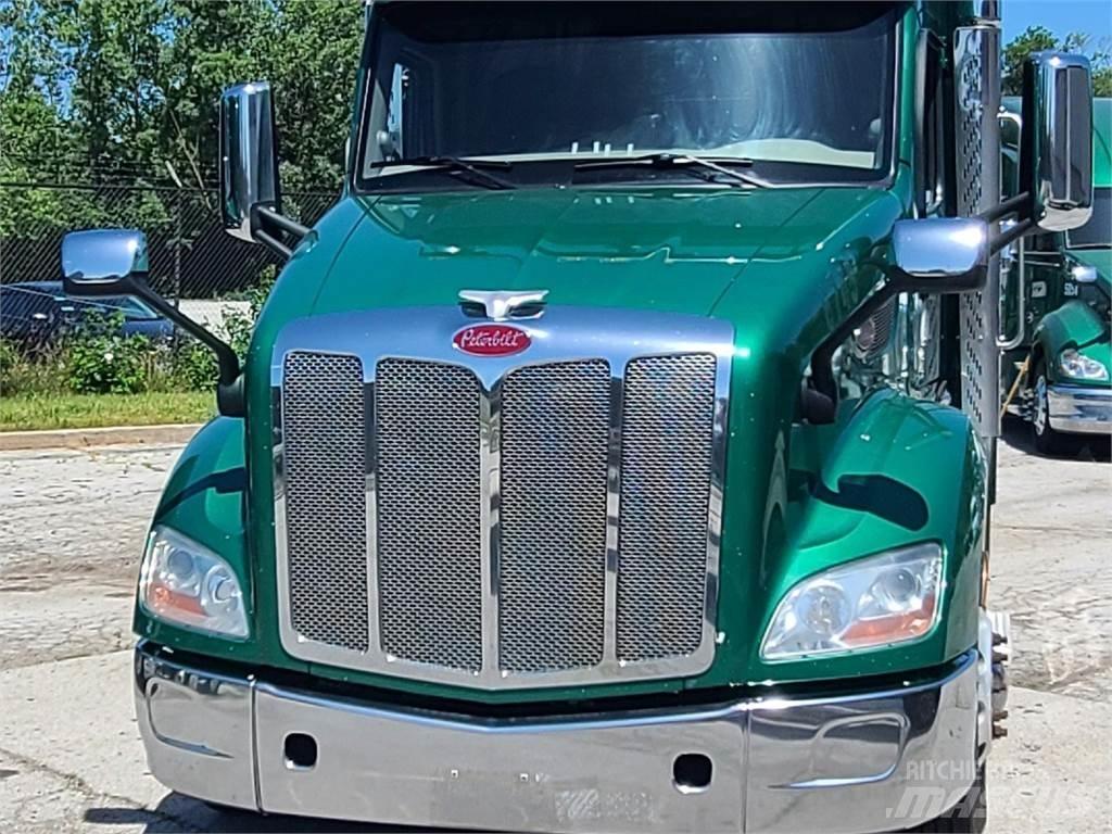Peterbilt 579 牵引车