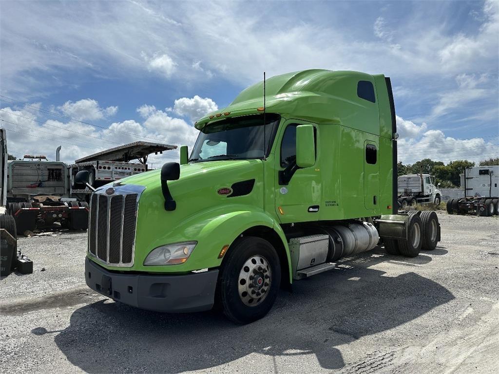 Peterbilt 579 牵引车