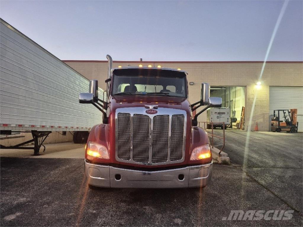 Peterbilt 579 牵引车