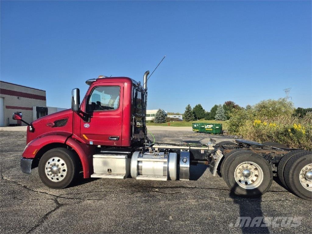 Peterbilt 579 牵引车