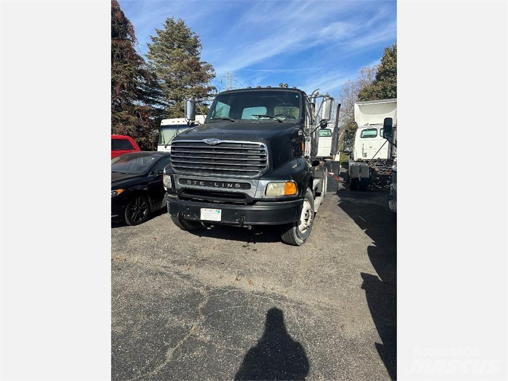 Sterling A9500 牵引车