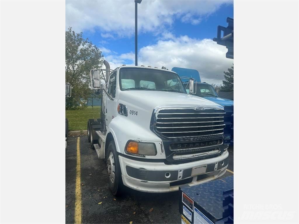 Sterling A9500 牵引车