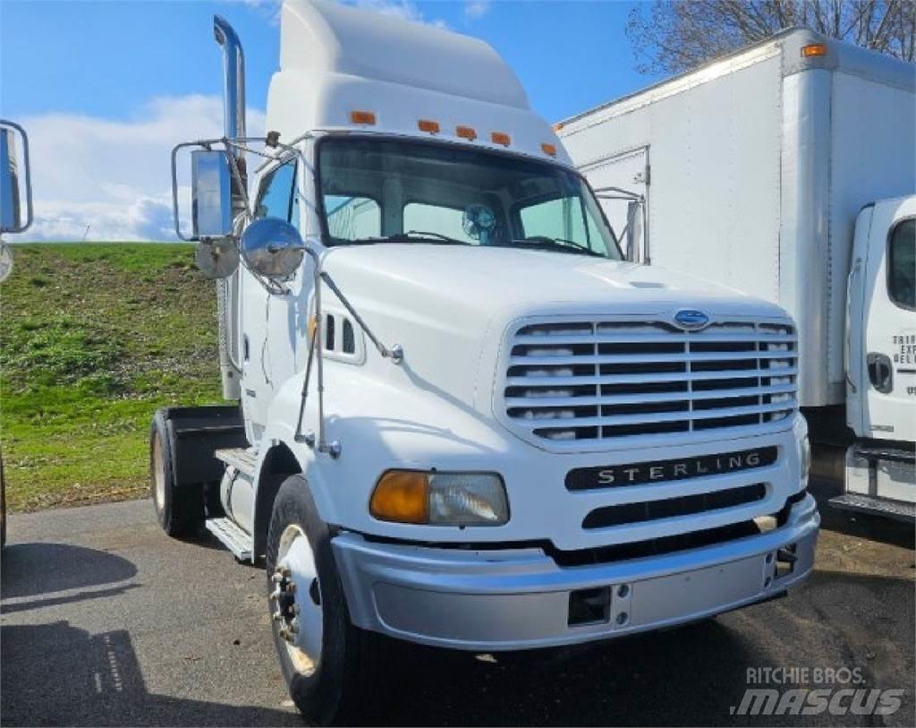 Sterling A9500 牵引车