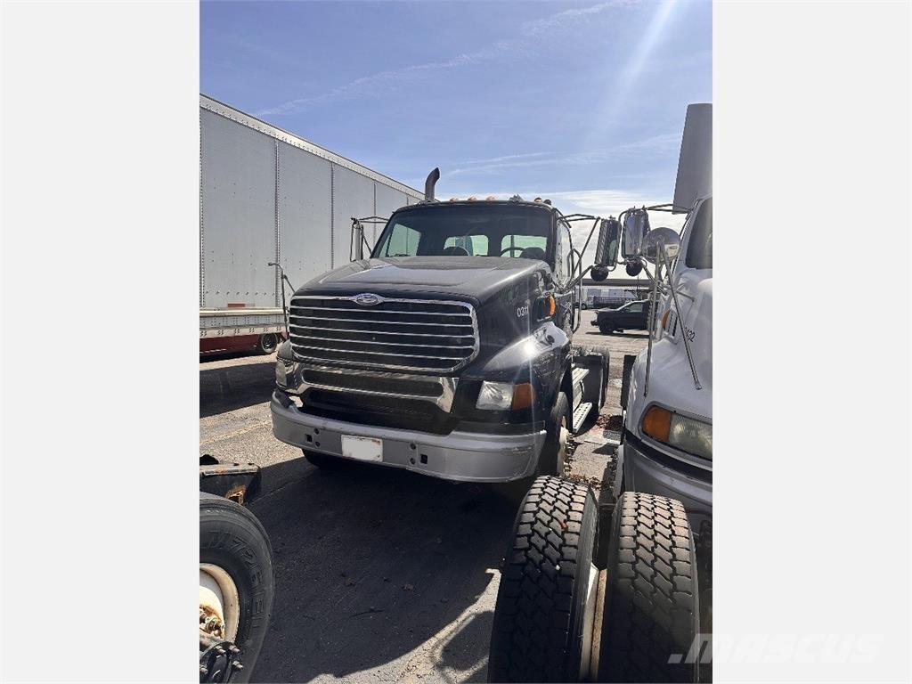 Sterling A9500 牵引车