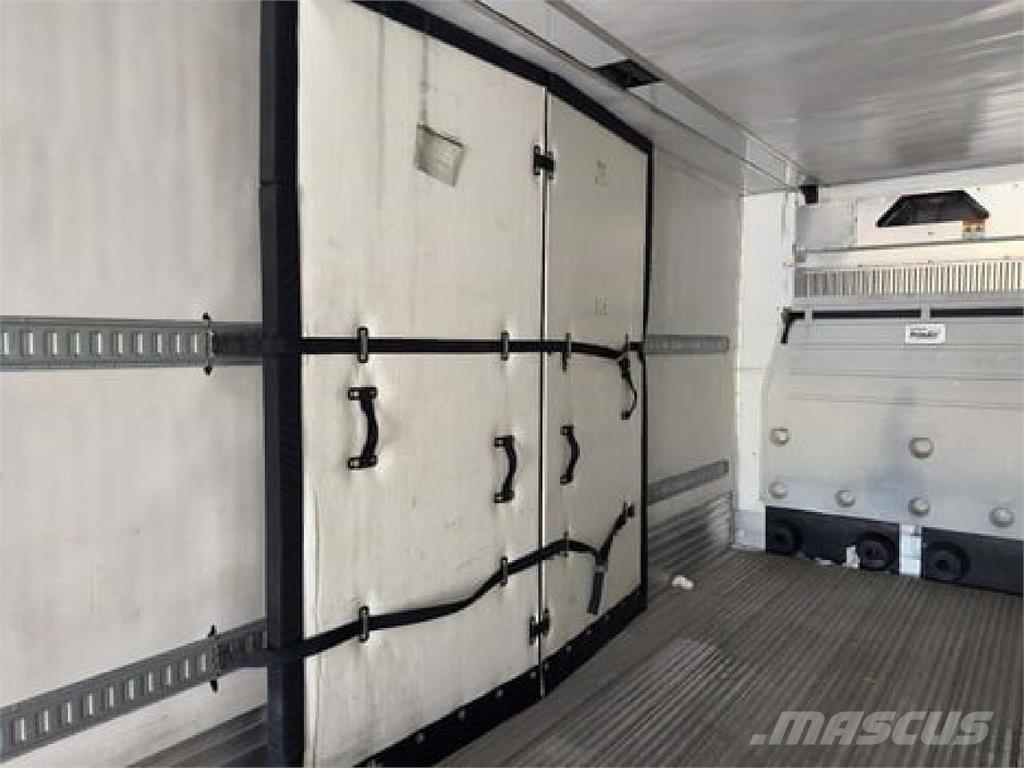 Utility 3000R 保温半挂车