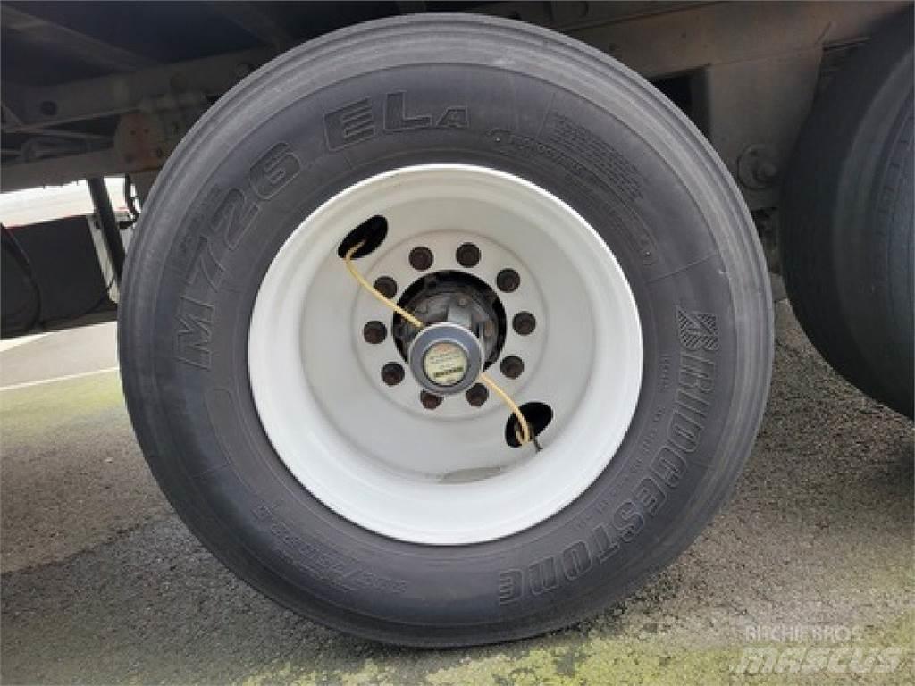 Utility VS2DX 48' 厢式拖车