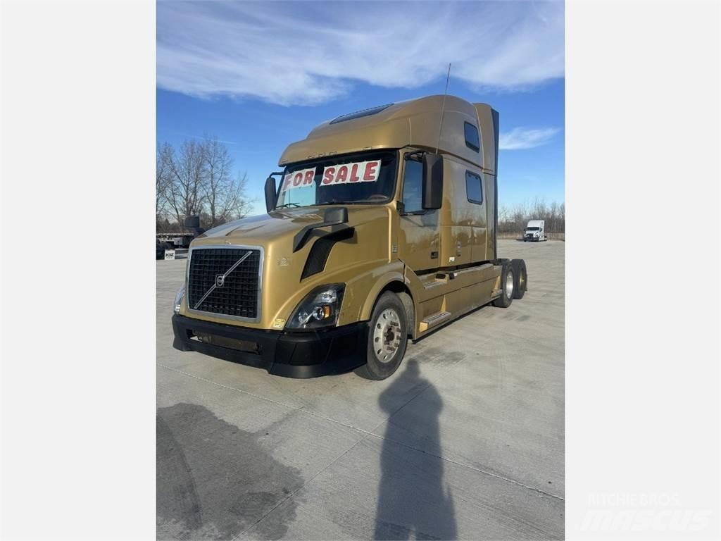 Volvo VNL 780 牵引车