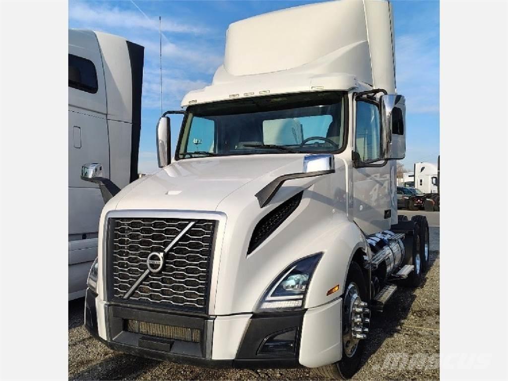 Volvo VNL300 牵引车