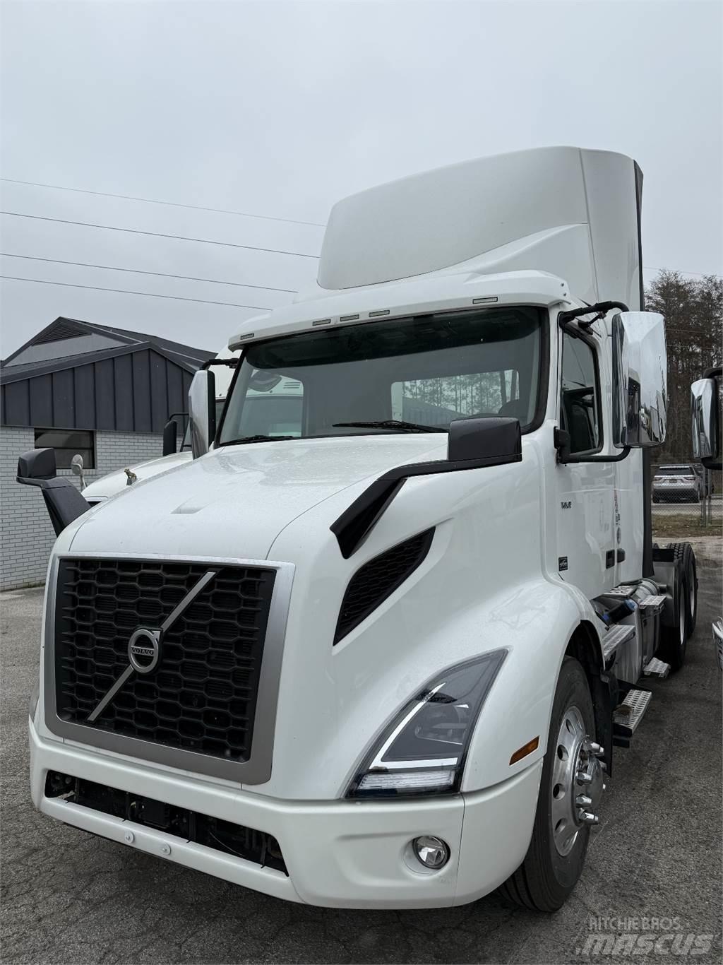Volvo VNR64T300 牵引车