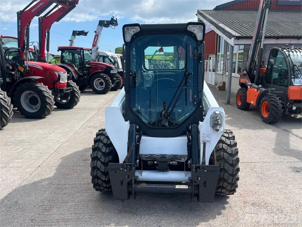 Bobcat S550 滑移装载机