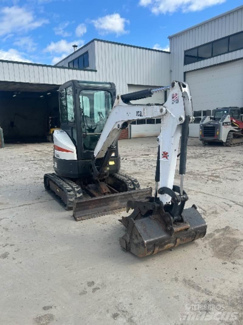 Bobcat E26 小型挖掘机