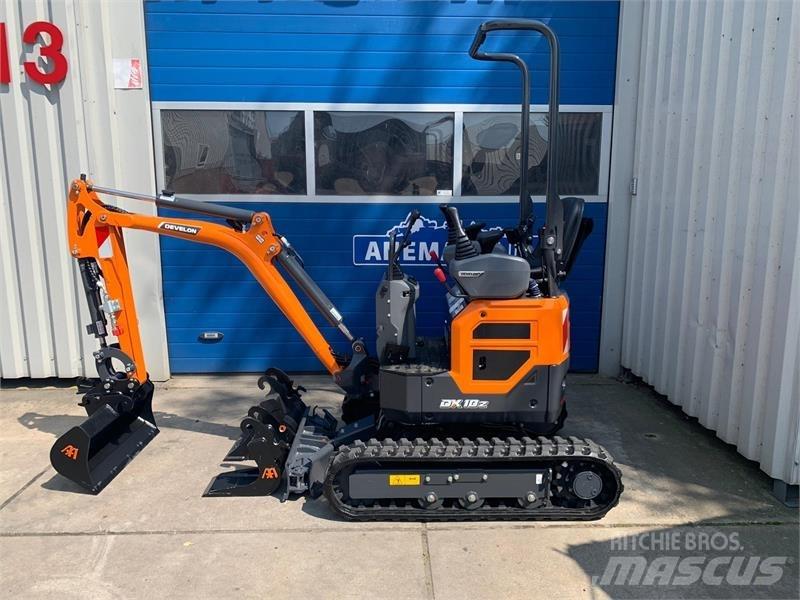 Develon DX10z-7 小型挖掘机