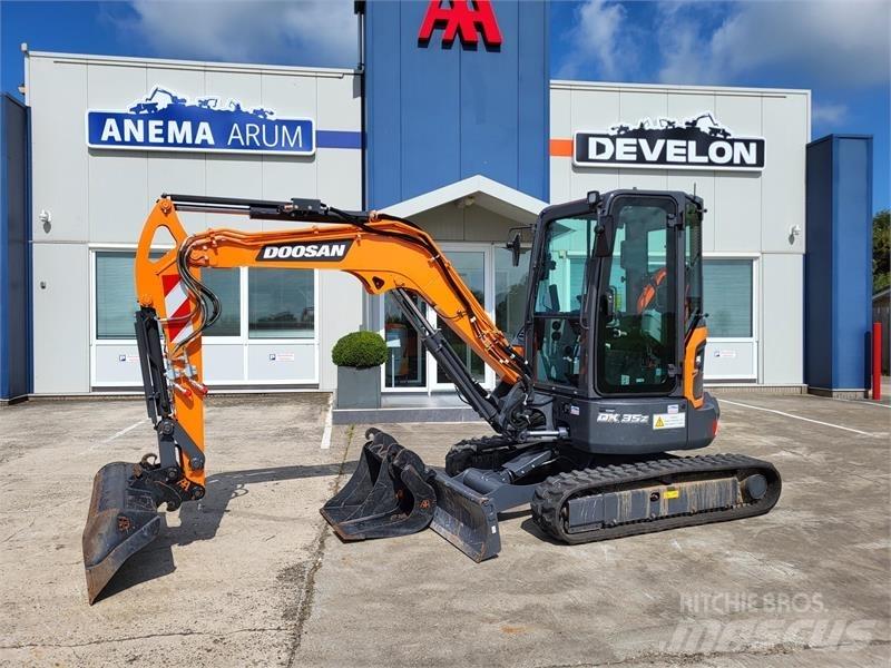 Develon DX35z-7 小型挖掘机