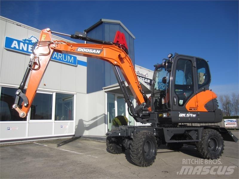 Develon DX57W-7 小型挖掘机